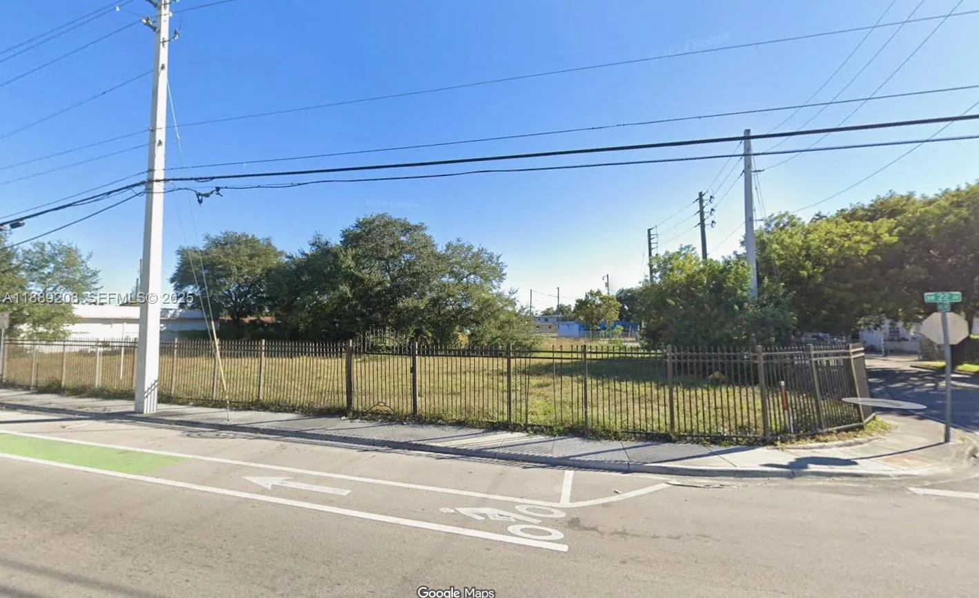 En Venta 15015 NW 22nd Avenue, Opa-Locka, FL 33054, Opa-Locka, FL 33054