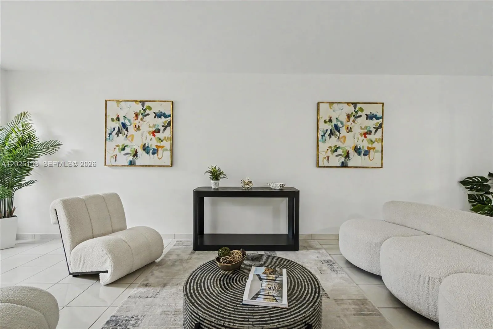 Foto de propiedad en 15033 SW 110th Terrace, Miami, FL 33196 Miami con MLS# 
