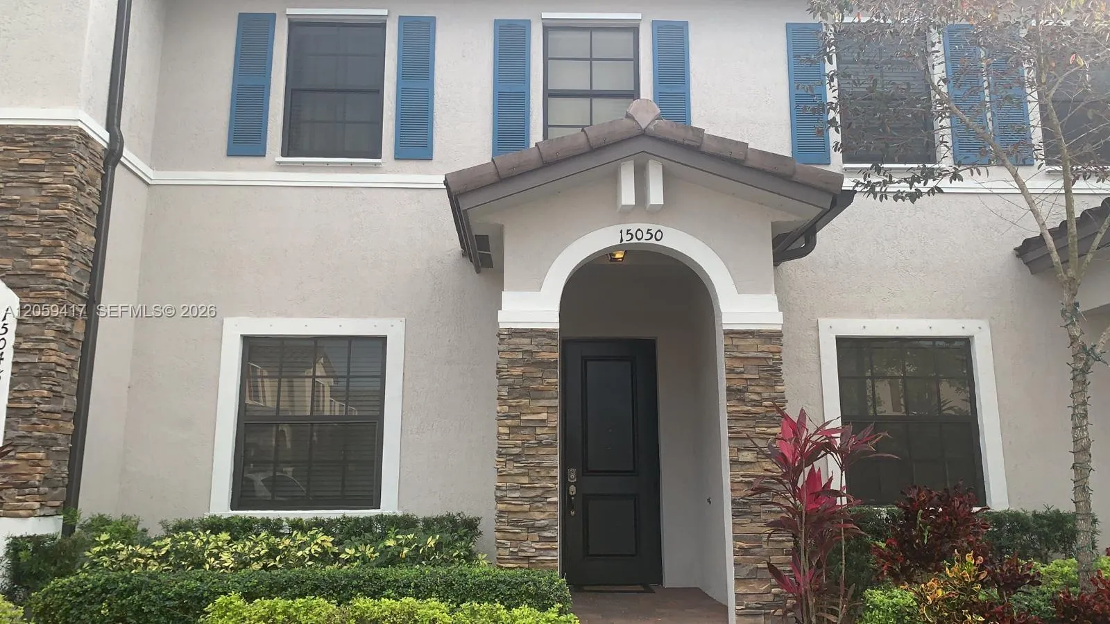 Foto de propiedad en 15050 SW 116th Street, Miami, FL 33196 Miami con MLS# 