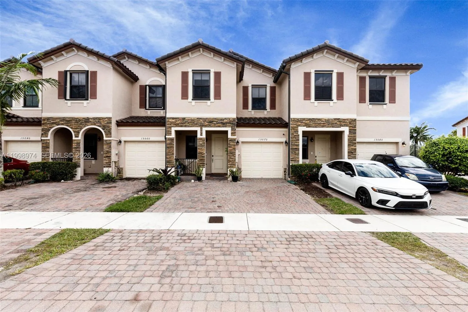 En Venta 15070 SW 119th Lane, Miami, FL 33196, Miami, FL 33196