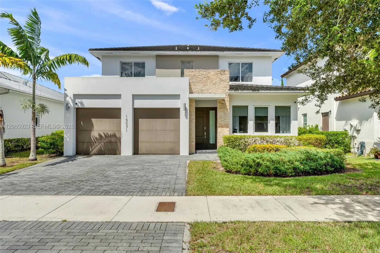 En Venta 15071 SW 176th Street, Miami, FL 33187, Miami, FL 33187