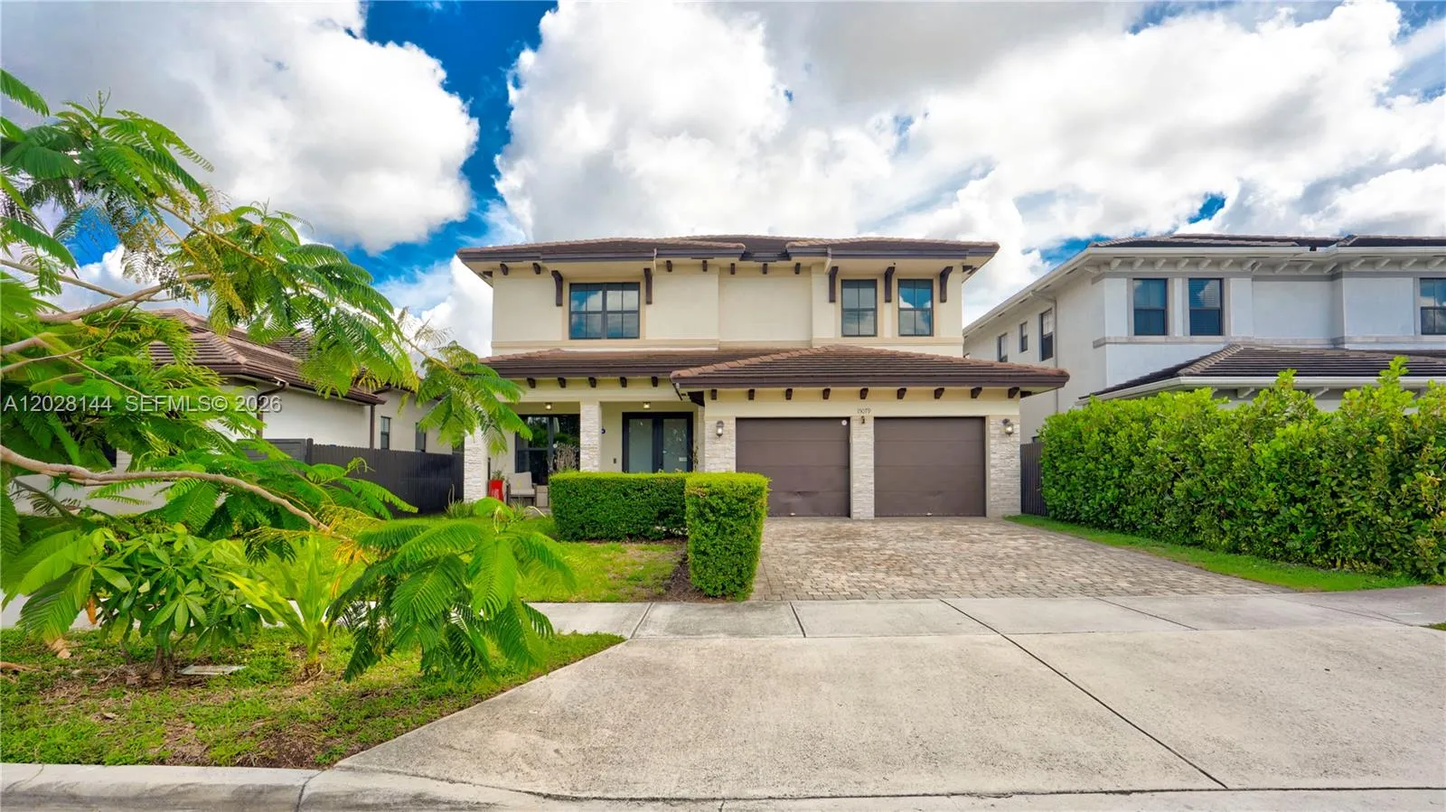Vendido 15079 SW 30th Street, Miami, FL 33185, Miami, FL 33185