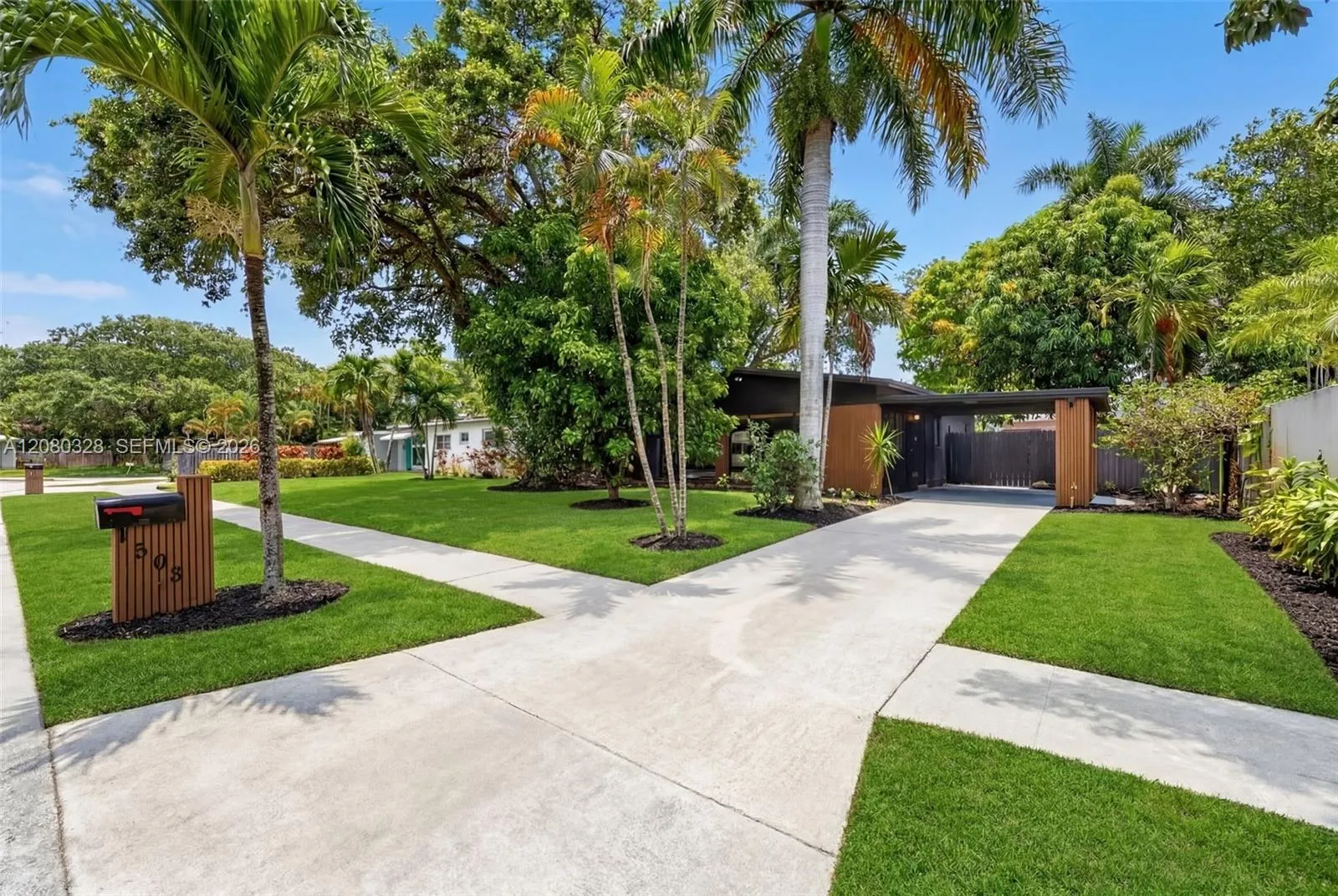 Foto de propiedad en 1508 SW 20th Avenue, Fort Lauderdale, FL 33312 Fort Lauderdale con MLS# 