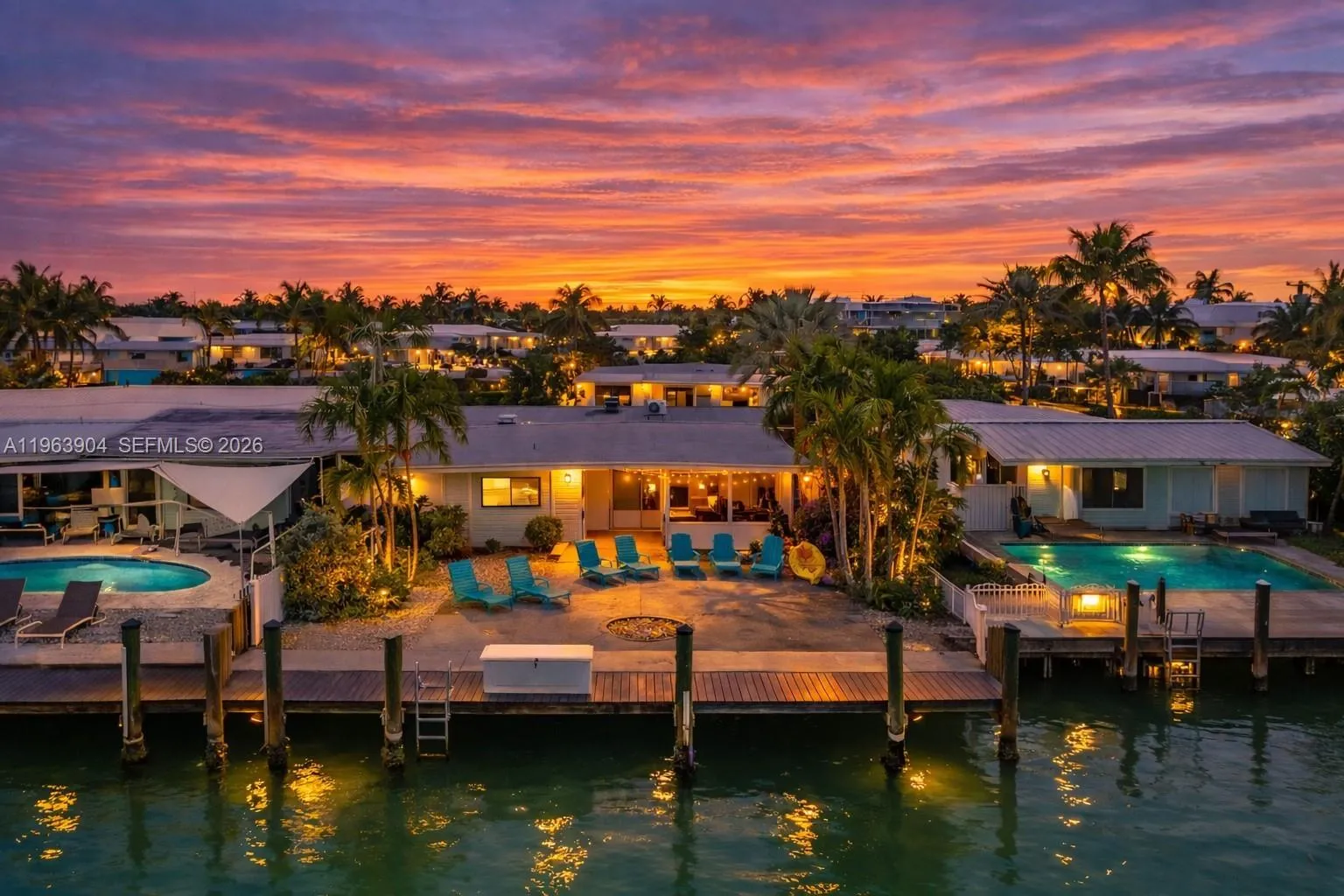 Foto de propiedad en 151 10th Street, Key Colony Beach, FL 33051 Key Colony Beach con MLS# 