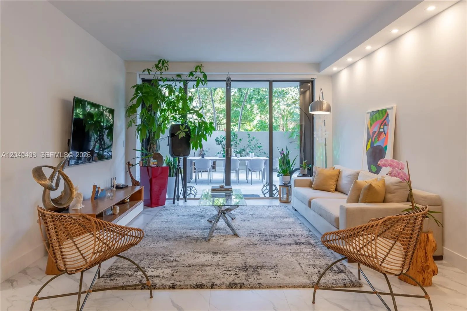 Foto de propiedad en 151 Crandon Blvd 122 122, Key Biscayne, FL 33149 Key Biscayne con MLS# 