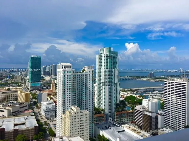 Foto de propiedad en 151 SE 1 Street 2207, Miami, FL 33131 Miami con MLS#