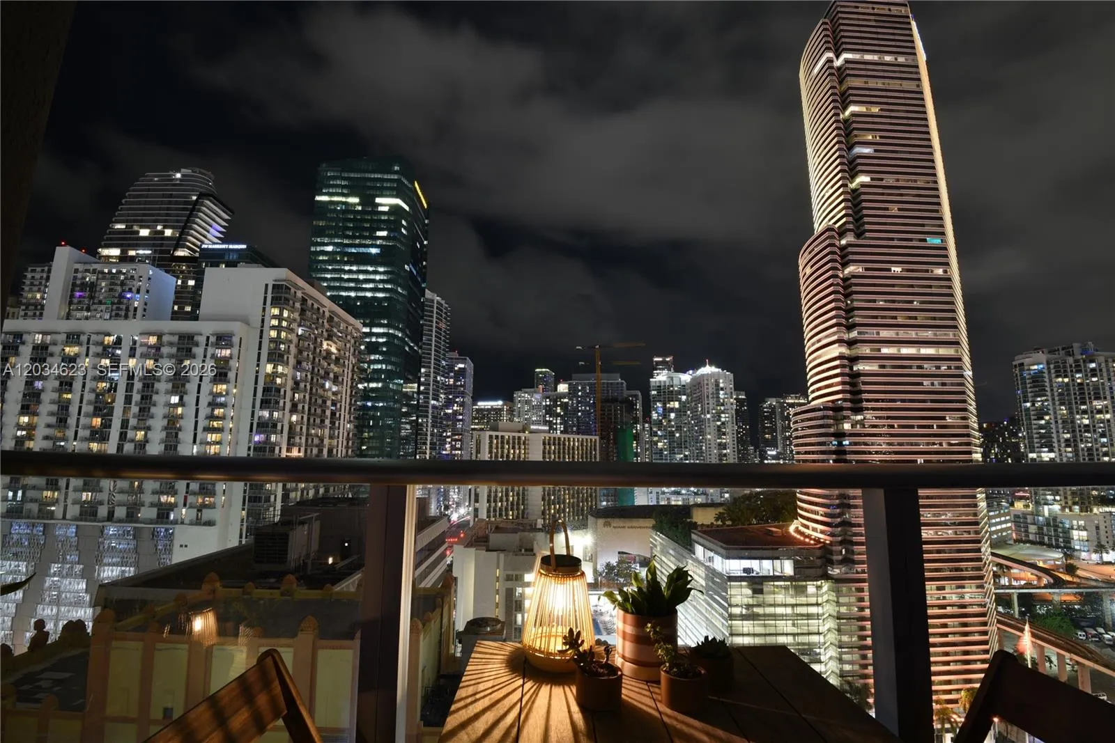 En Renta 151 SE 1st Street 1907, Miami, FL 33131, Miami, FL 33131