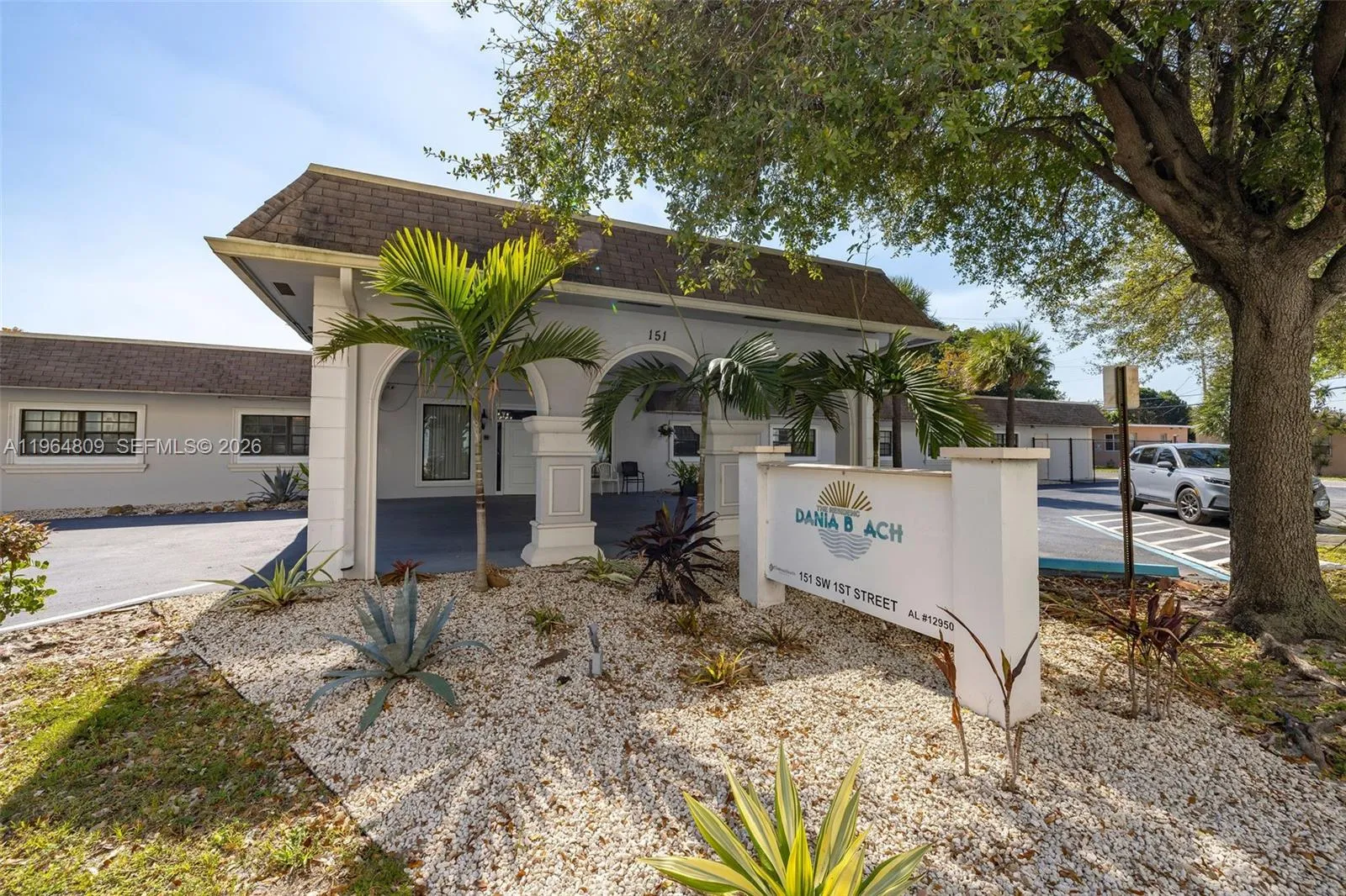 Foto de propiedad en 151 SW 1st Street, Dania Beach, FL 33004 Dania Beach con MLS# 