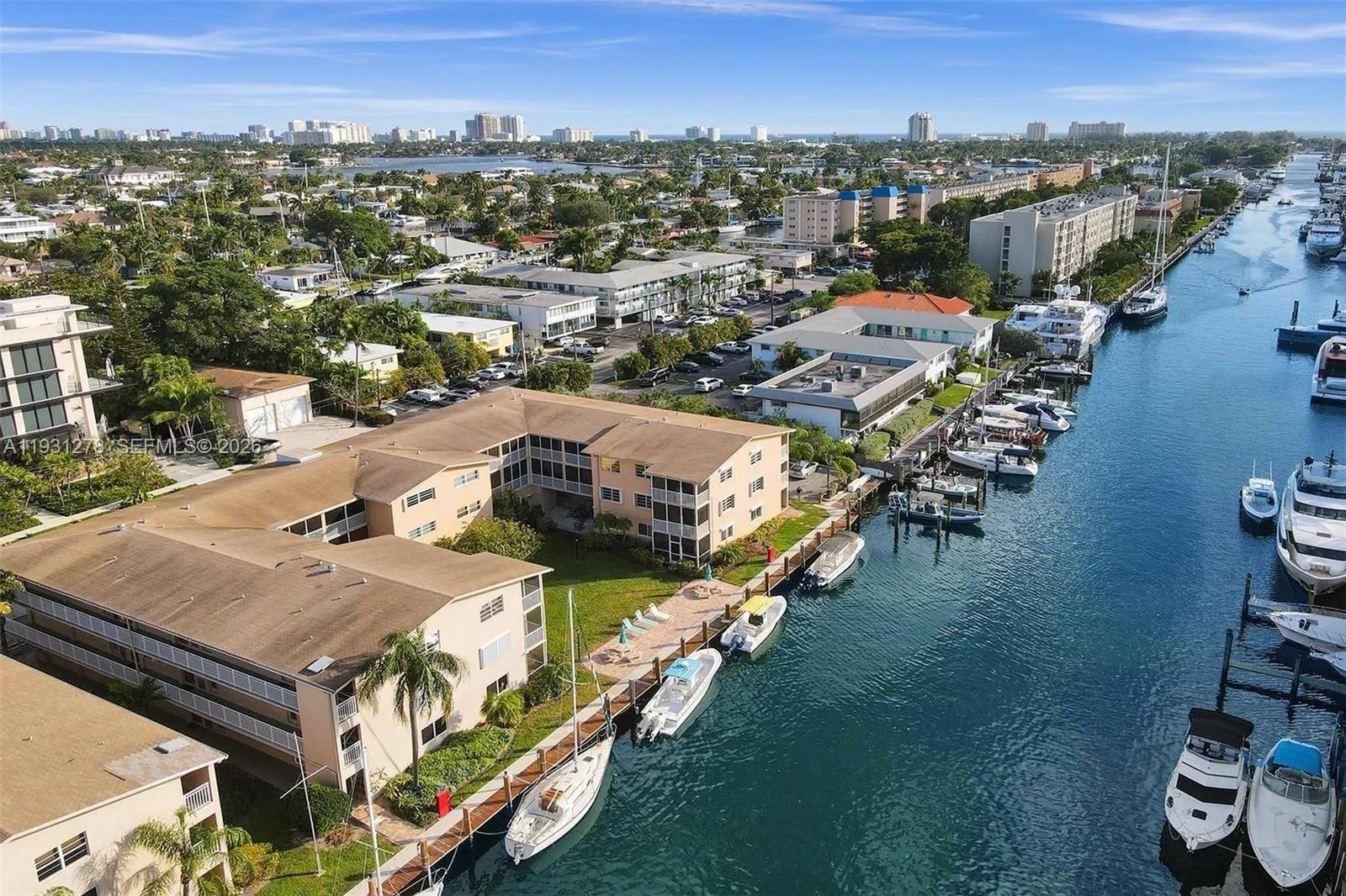 Foto de propiedad en 1510 SE 15th Street 210, Fort Lauderdale, FL 33316 Fort Lauderdale con MLS# 