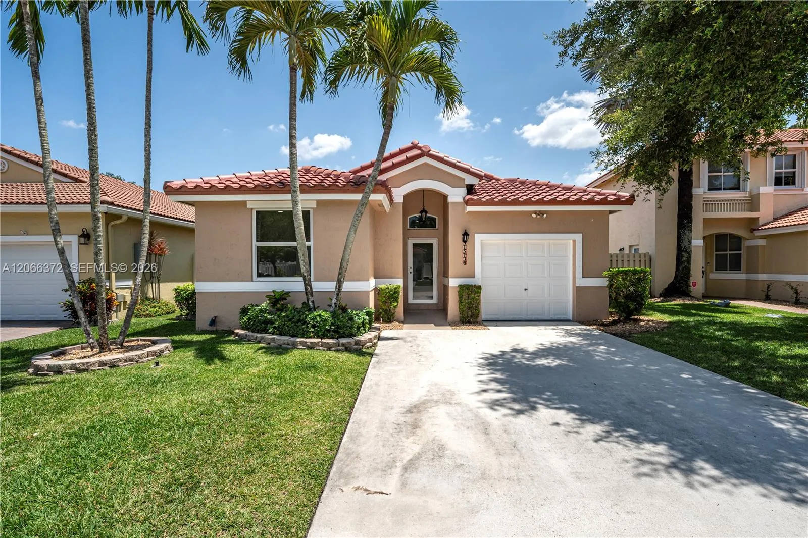 Foto de propiedad en 15130 SW 49th Court 15130, Davie, FL 33331 Davie con MLS# 