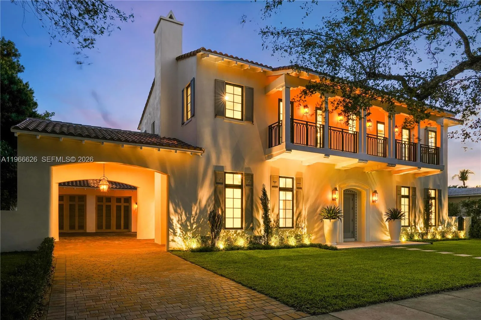 Foto de propiedad en 1514 Consolata Avenue, Coral Gables, FL 33146 Coral Gables con MLS# 