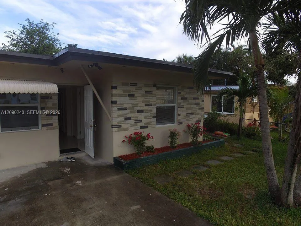 Foto de propiedad en 1519 N 59th Terrace n/a, Hollywood, FL 33021 Hollywood con MLS# 