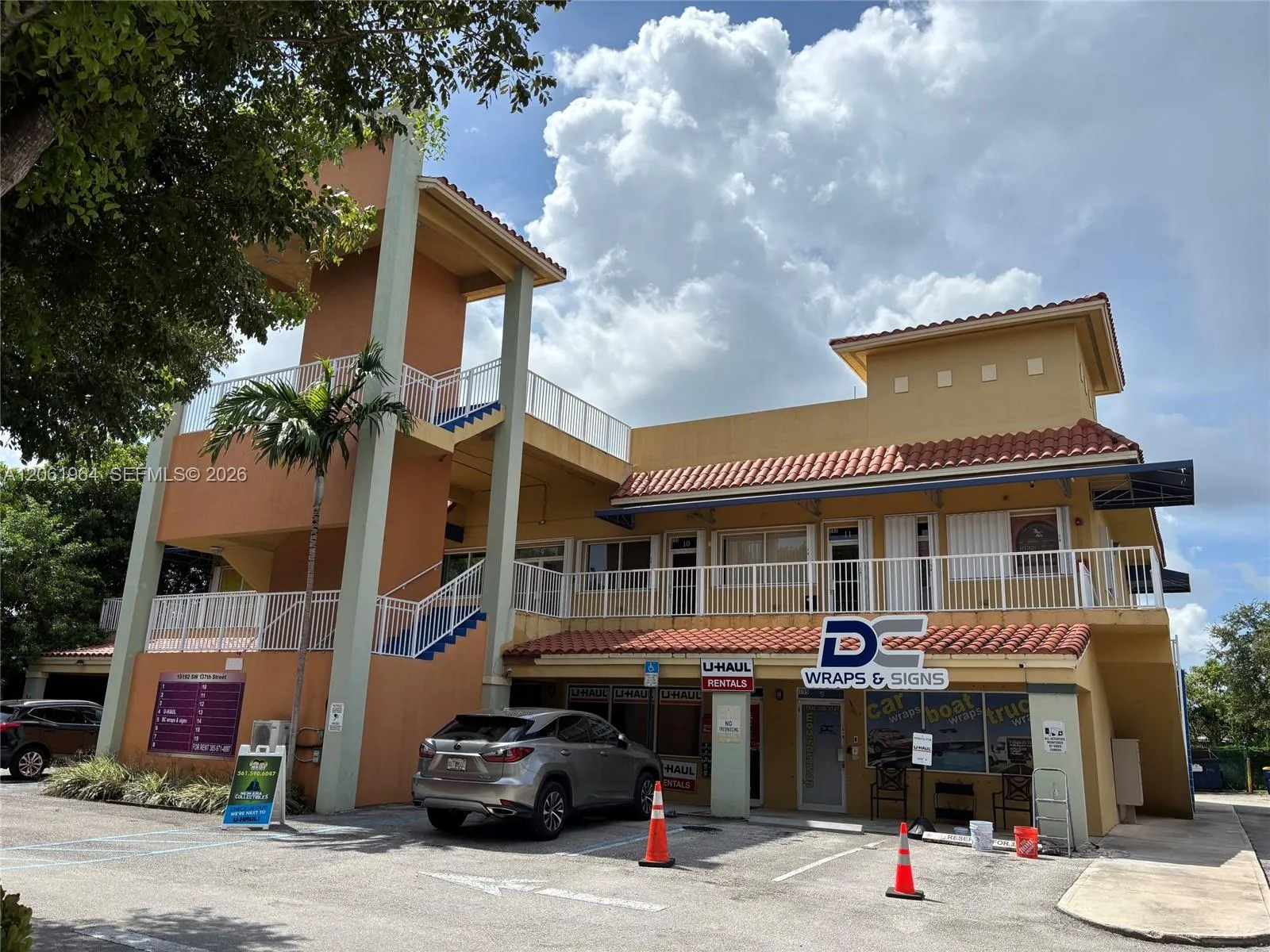 Foto de propiedad en 15192 SW 137 Street 18, Miami, FL 33196 Miami con MLS# 