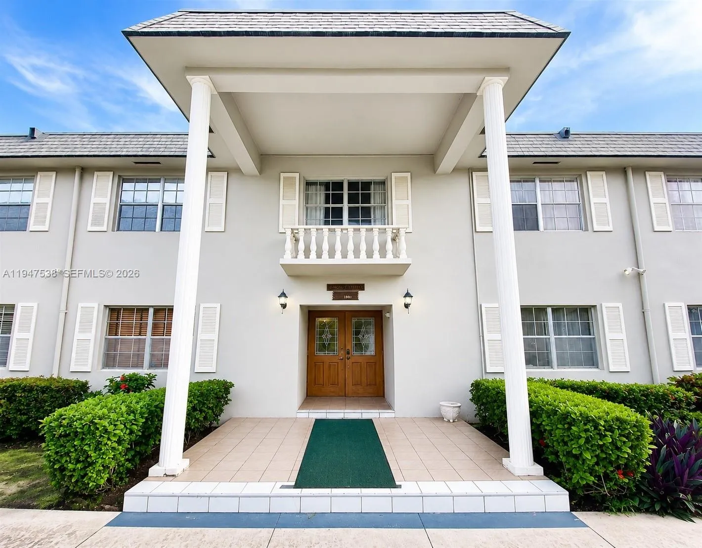 Foto de propiedad en 1520 Mckinley Street 216E, Hollywood, FL 33020 Hollywood con MLS# 