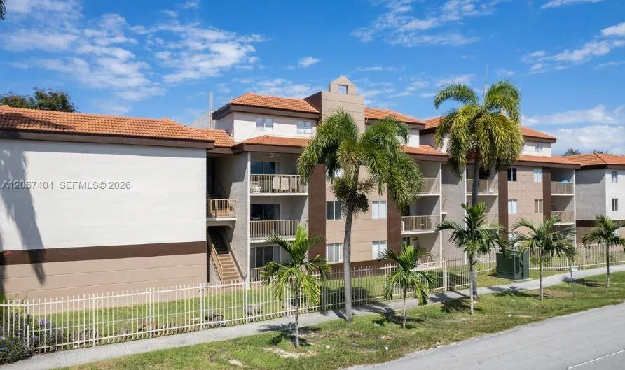 En Renta 15201 SW 80th Street 207, Miami, FL 33193, Miami, FL 33193