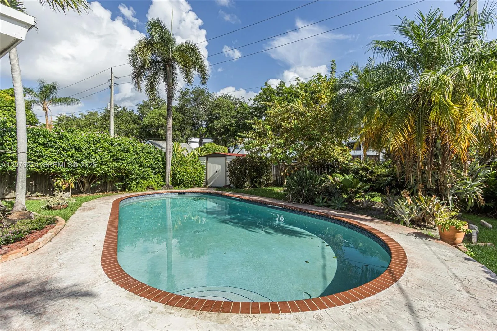 Foto de propiedad en 1523 Liberty Street, Hollywood, FL 33020 Hollywood con MLS# 