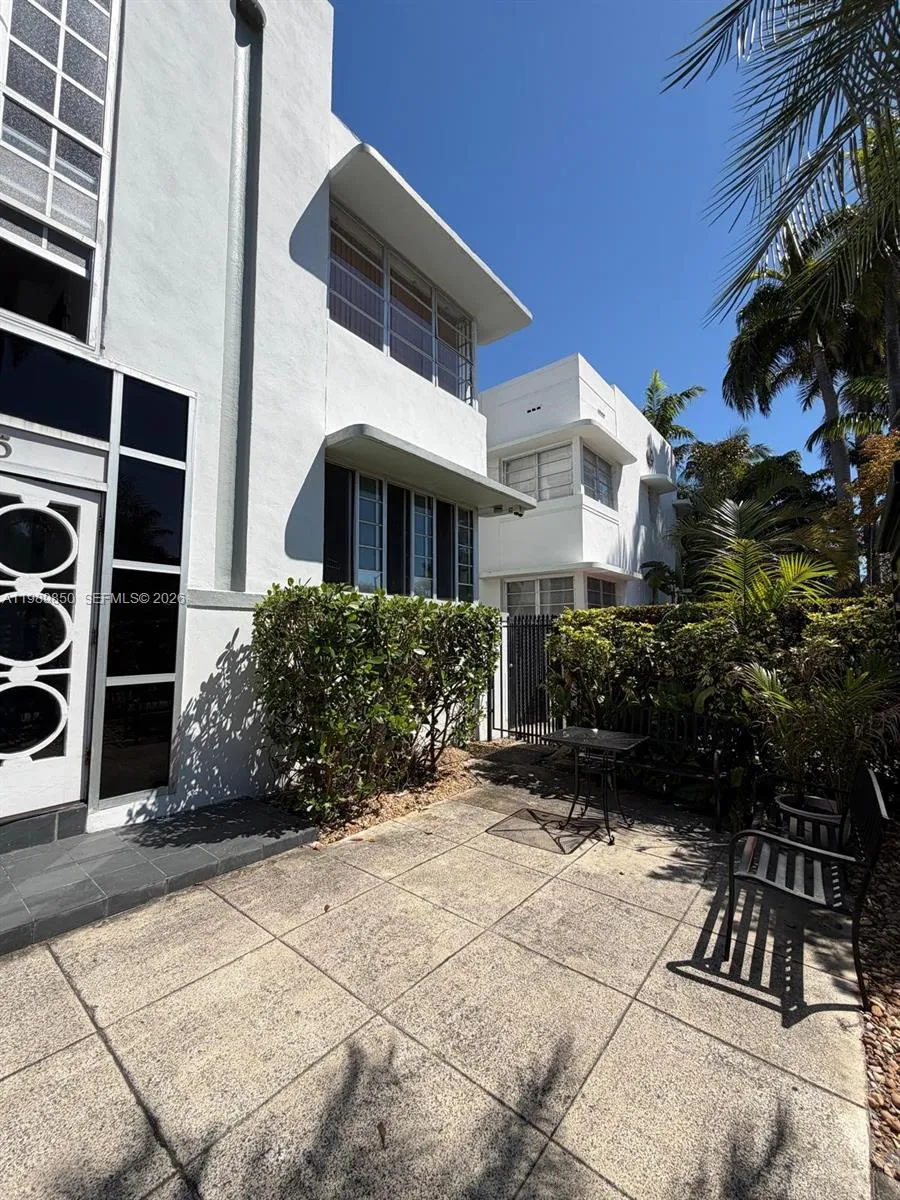 Foto de propiedad en 1525 Meridian Avenue 108, Miami Beach, FL 33139 Miami Beach con MLS# 