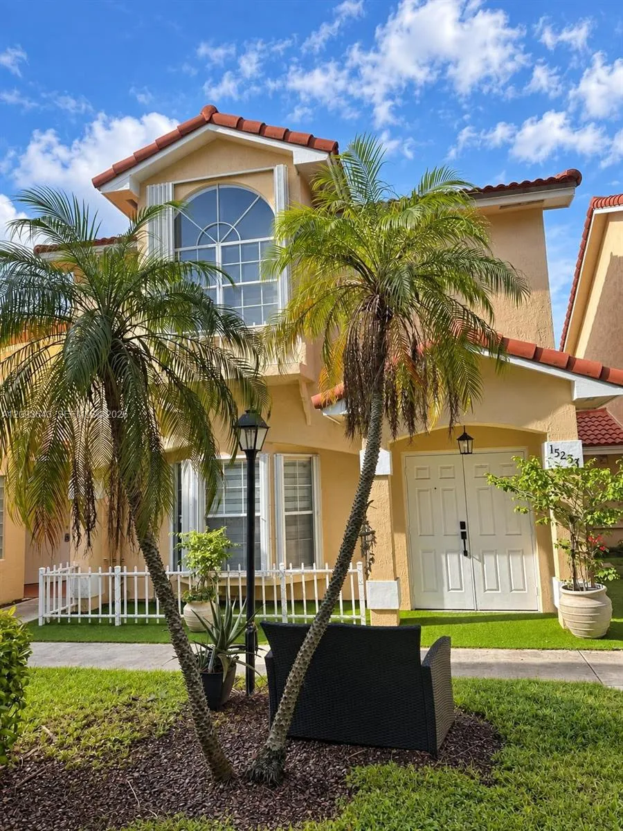 En Renta 15257 SW 111th Street 15257, Miami, FL 33196, Miami, FL 33196