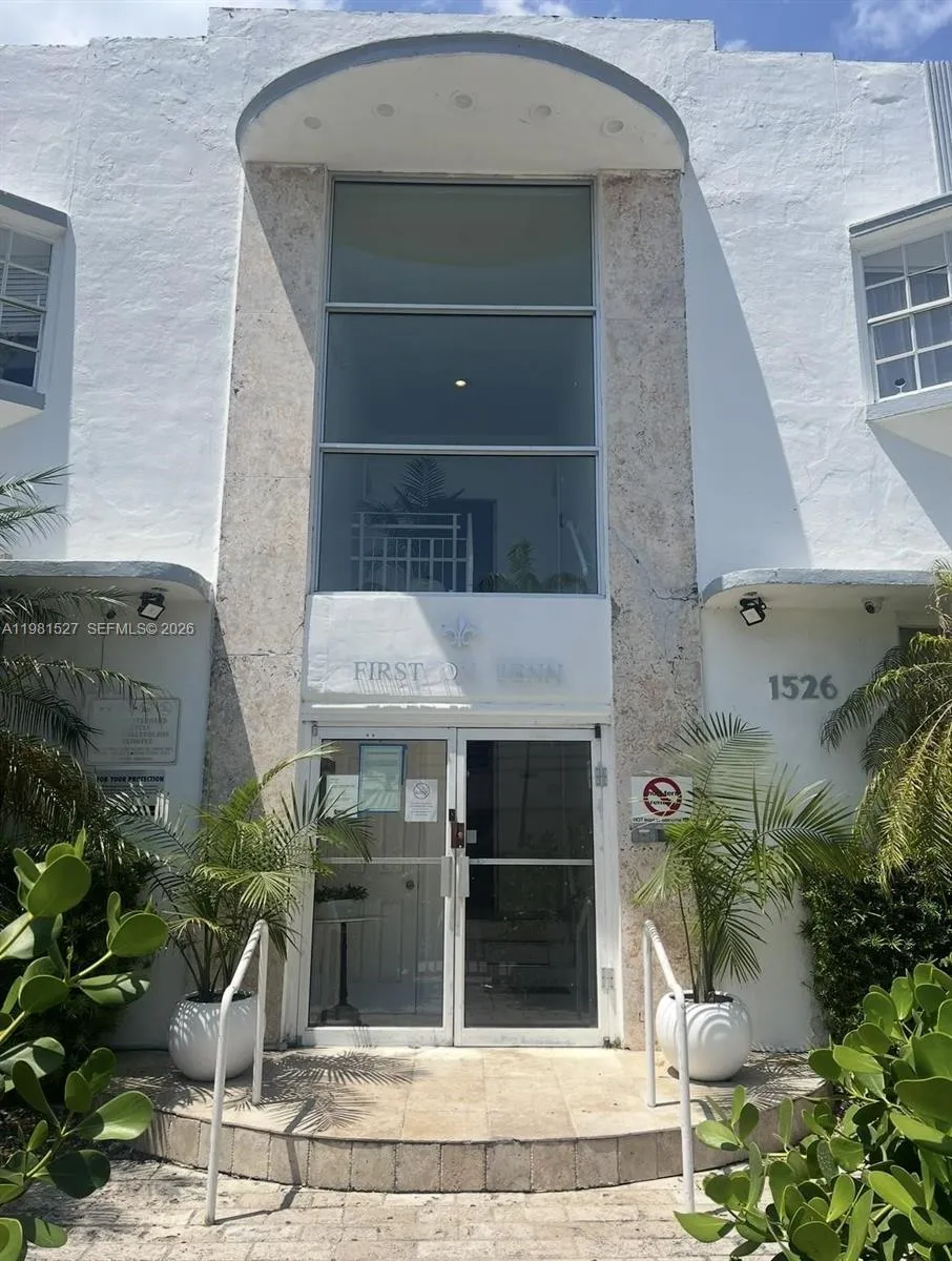 Foto de propiedad en 1526 Pennsylvania Avenue 15, Miami Beach, FL 33139 Miami Beach con MLS# 