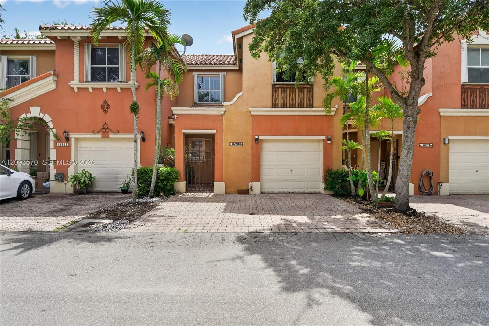 En Venta 15266 SW 30th Terrace, Miami, FL 33185, Miami, FL 33185