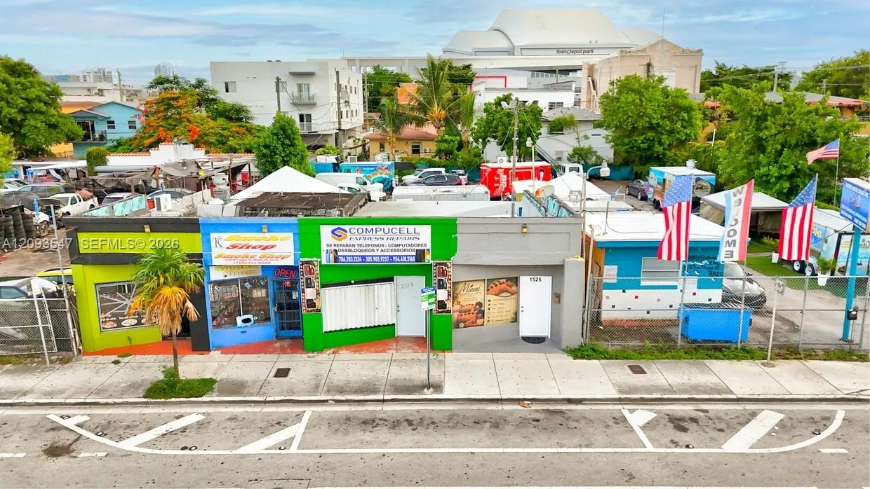 En Venta 1527 W Flagler Street, Miami, FL 33135, Miami, FL 33135