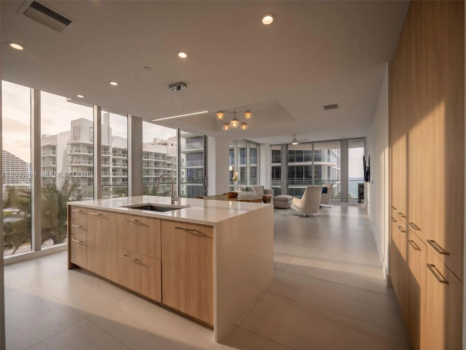 En Venta 153 N Seabreeze 605-S, Fort Lauderdale, FL 33304, Fort Lauderdale, FL 33304