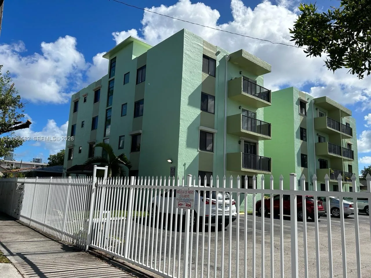 En Renta 1530 SW 2nd Street 104, Miami, FL 33135, Miami, FL 33135