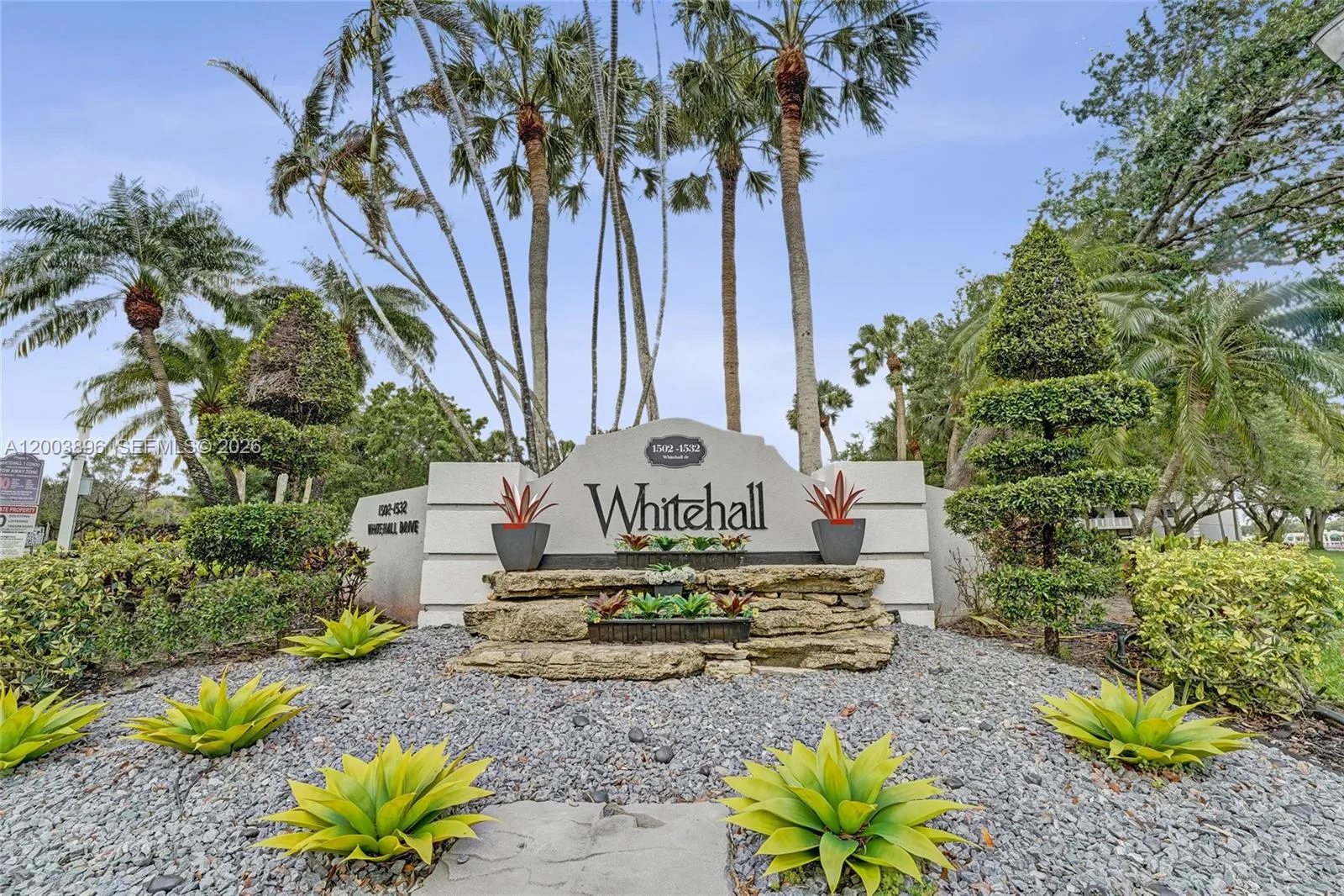 Foto de propiedad en 1530 Whitehall Drive 302, Davie, FL 33324 Davie con MLS# 