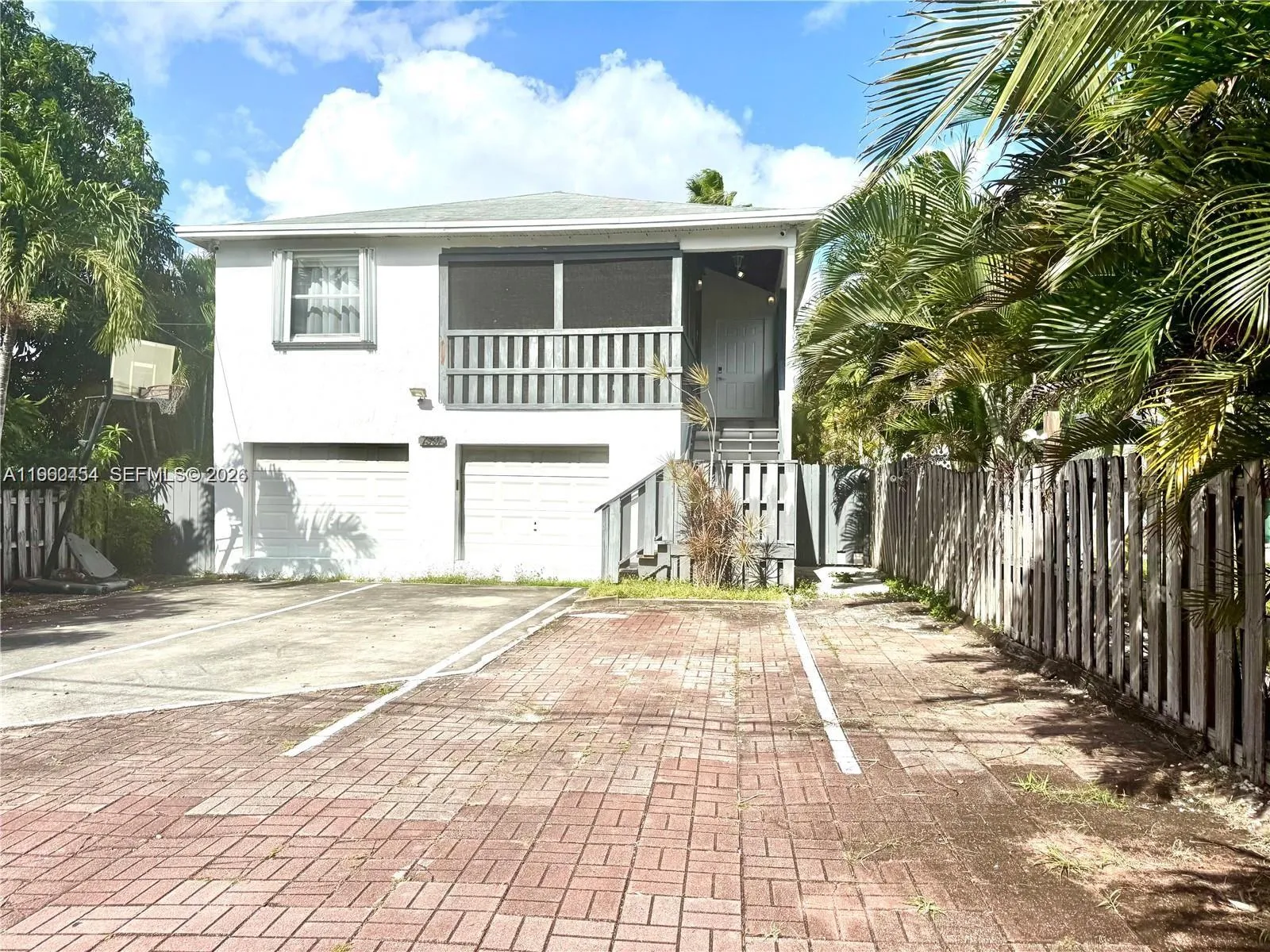 Foto de propiedad en 1531 NE 35th Street, Oakland Park, FL 33334 Oakland Park con MLS# 