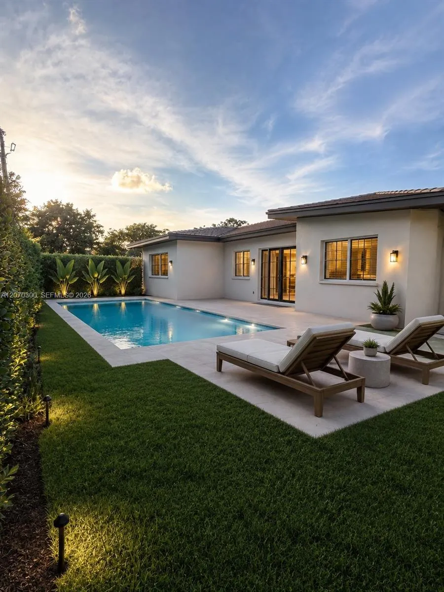Foto de propiedad en 1532 Trillo Avenue, Coral Gables, FL 33146 Coral Gables con MLS# 