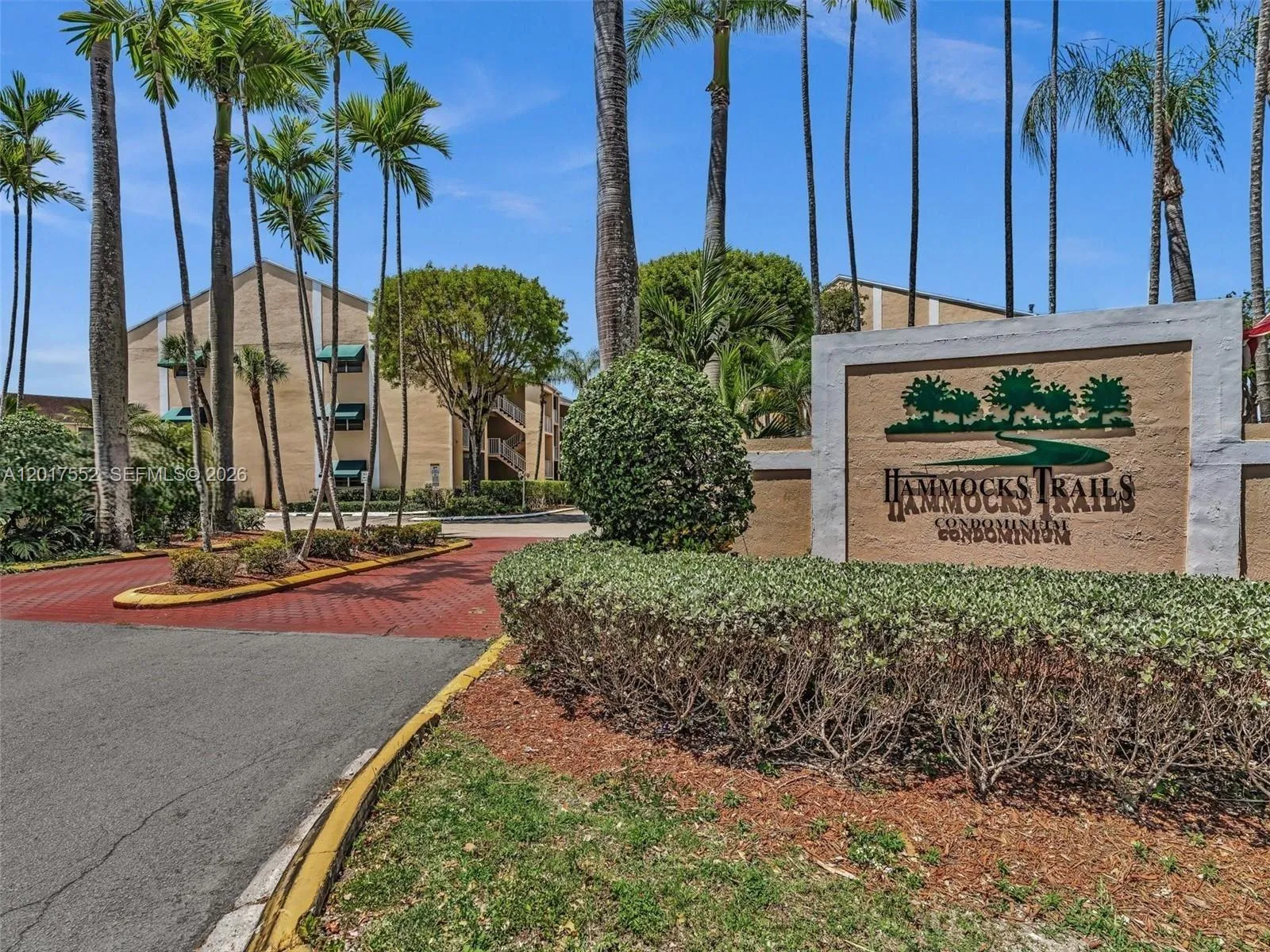 Foto de propiedad en 15320 SW 106th Terrace 1108, Miami, FL 33196 Miami con MLS# 