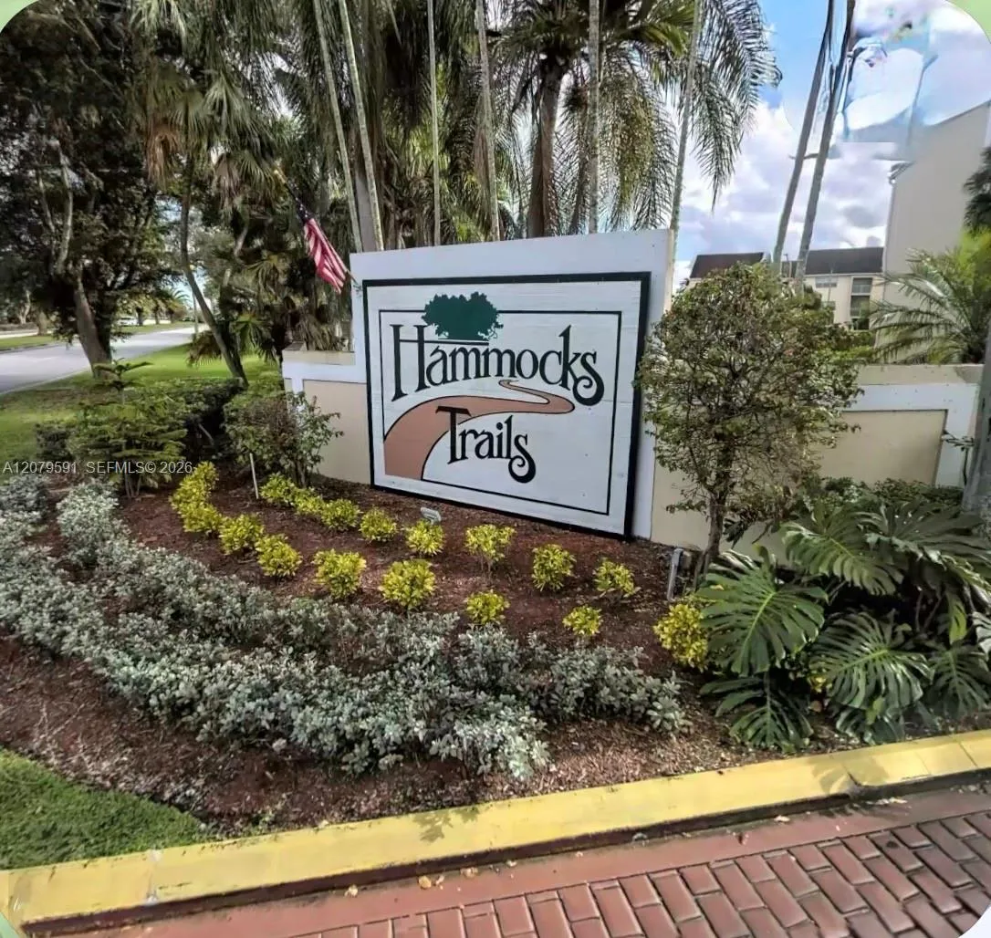 Foto de propiedad en 15325 SW 106 Te 604, Miami, FL 33196 Miami con MLS# 