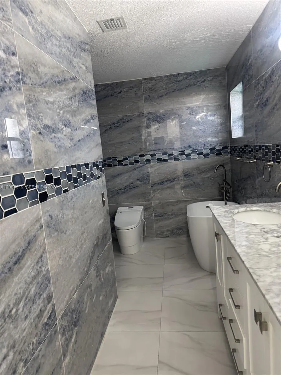 En Renta 15336 SW 172nd Terrace -, Miami, FL 33187, Miami, FL 33187