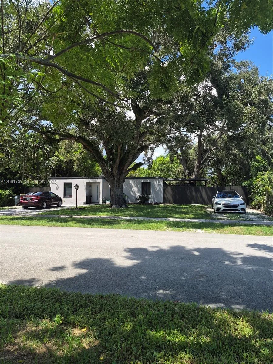 En Venta 1535 NE 139 Street, North Miami, FL 33161, North Miami, FL 33161