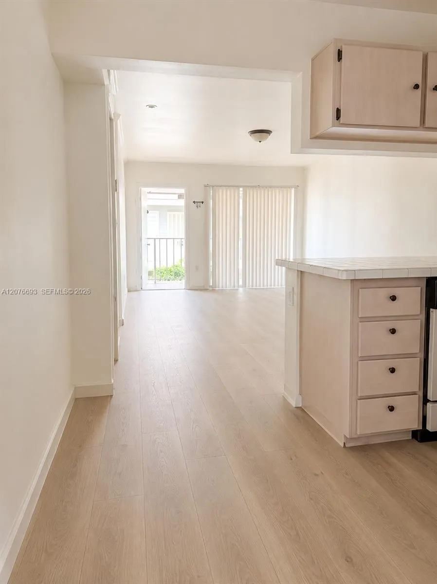 Foto de propiedad en 15401 SW 81st Cir Lane 16, Miami, FL 33193 Miami con MLS# 