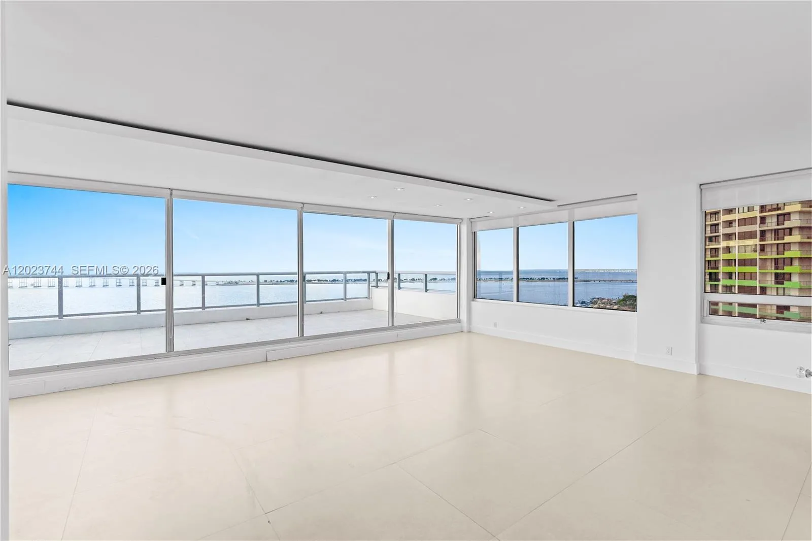 Foto de propiedad en 1541 Brickell Avenue C1607, Miami, FL 33129 Miami con MLS# 