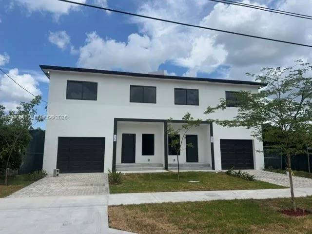 En Venta 1541 NW 69th Terrace, Miami, FL 33147, Miami, FL 33147