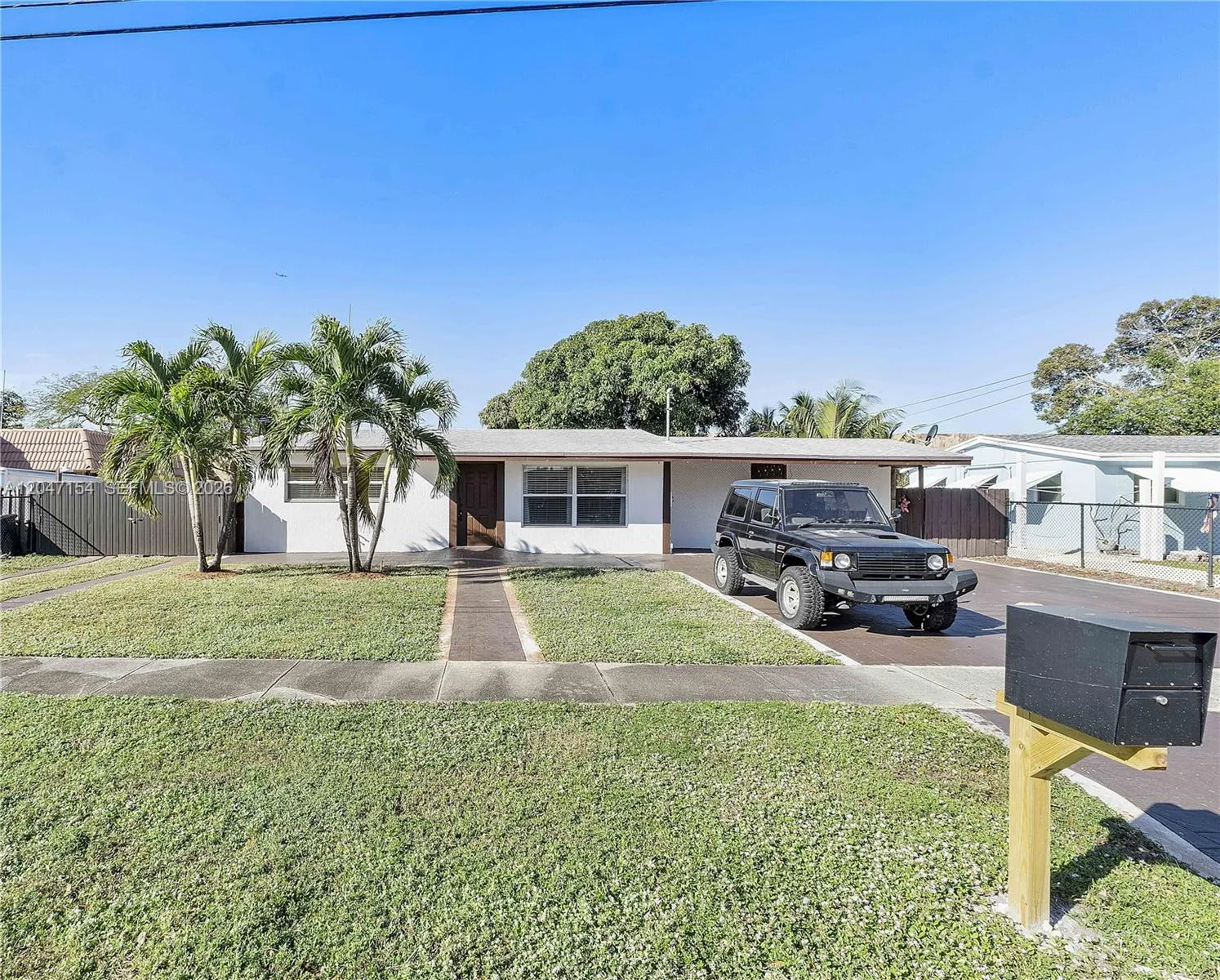 Foto de propiedad en 1541 SW 52nd Avenue, Plantation, FL 33317 Plantation con MLS# 