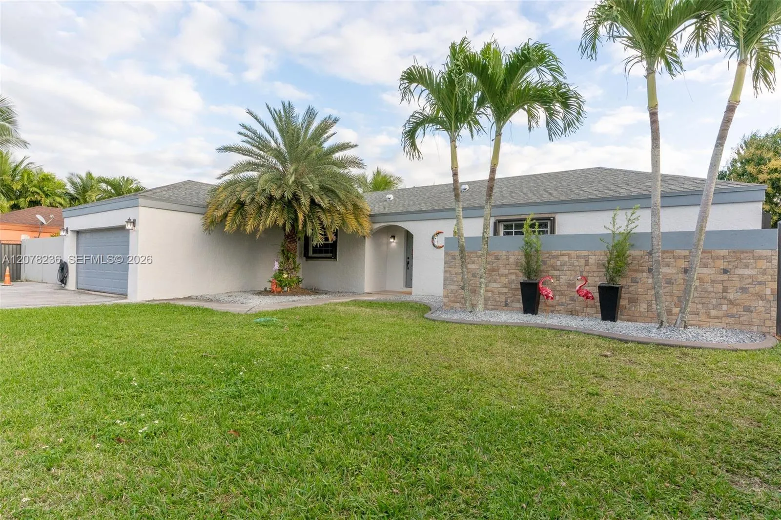 En Venta 15420 SW 156th Terrace, Miami, FL 33187, Miami, FL 33187
