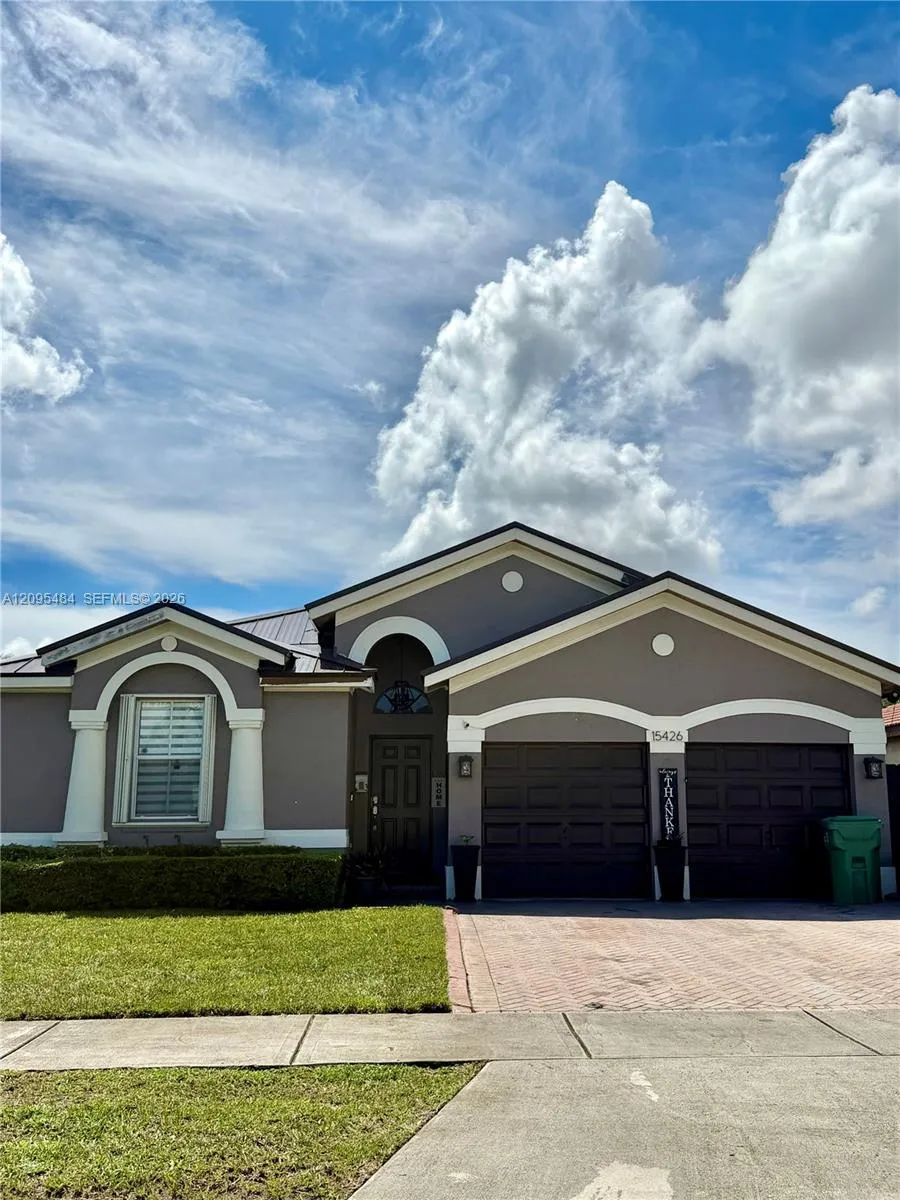 En Renta 15426 SW 21st Terrace, Miami, FL 33185, Miami, FL 33185