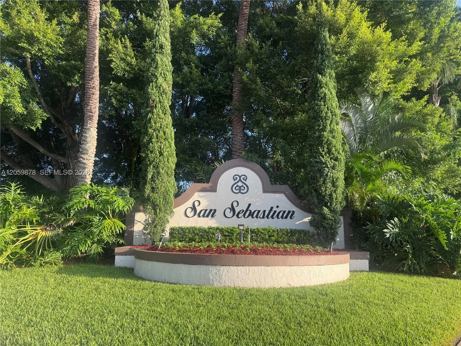 Foto de propiedad en 1543 Barcelona Way 5-30, Weston, FL 33327 Weston con MLS# 
