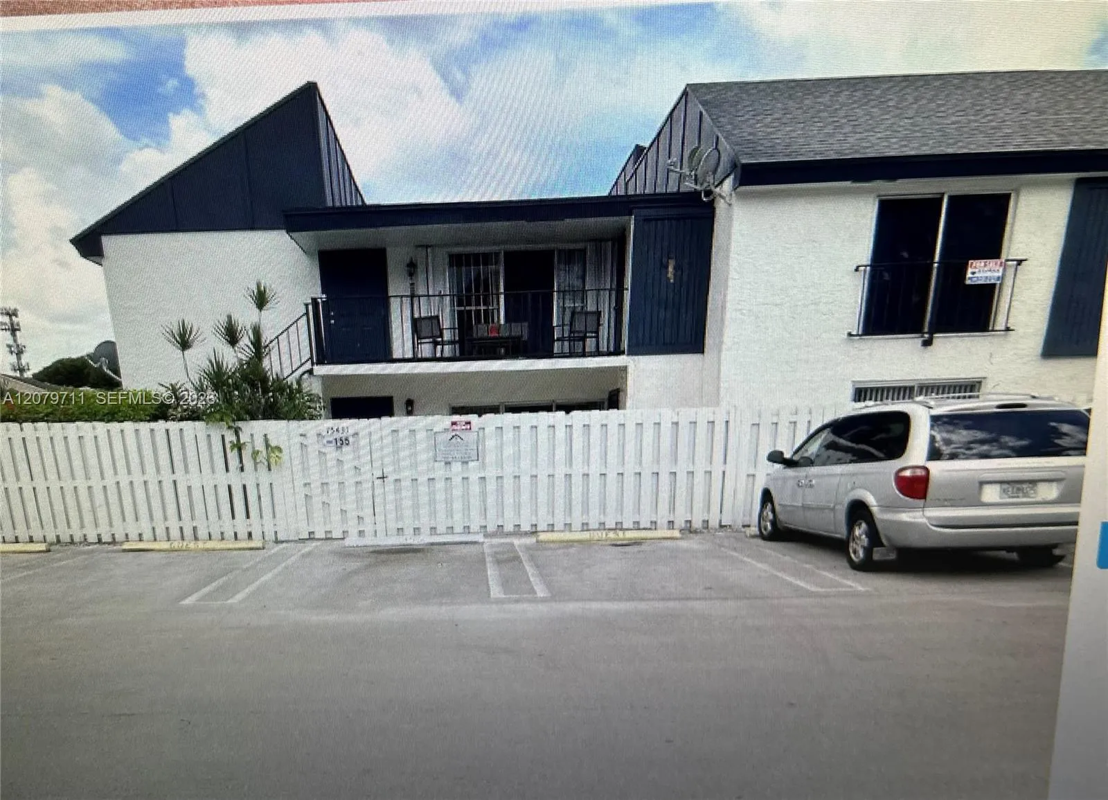 Foto de propiedad en 15431 SW 86th Terrace 155, Miami, FL 33193 Miami con MLS# 