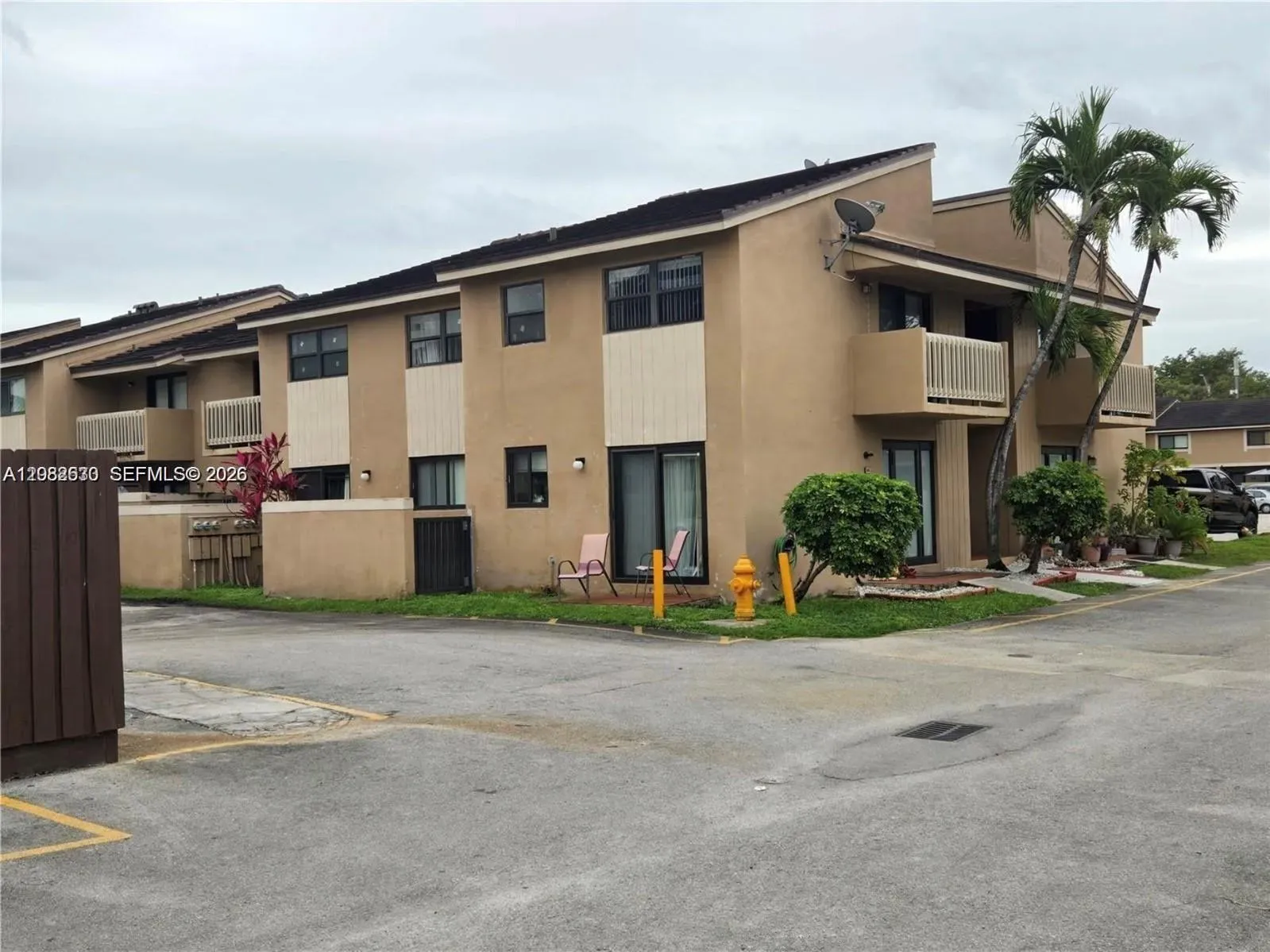 Foto de propiedad en 15445 SW 80th Street 202, Miami, FL 33193 Miami con MLS# 