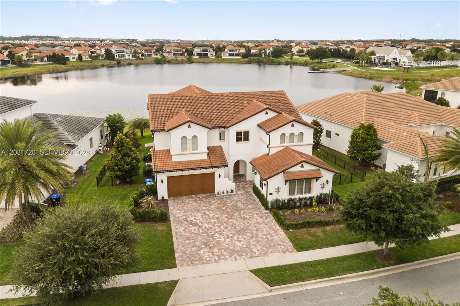 Foto de propiedad en 15499 Shorebird Lane, Winter Garden, FL 34787 Winter Garden con MLS# 