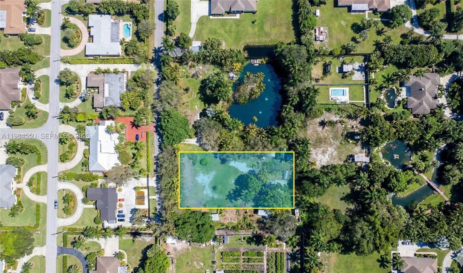 Foto de propiedad en 154th 154th Street, North Miami Beach, FL 33162 North Miami Beach con MLS# 