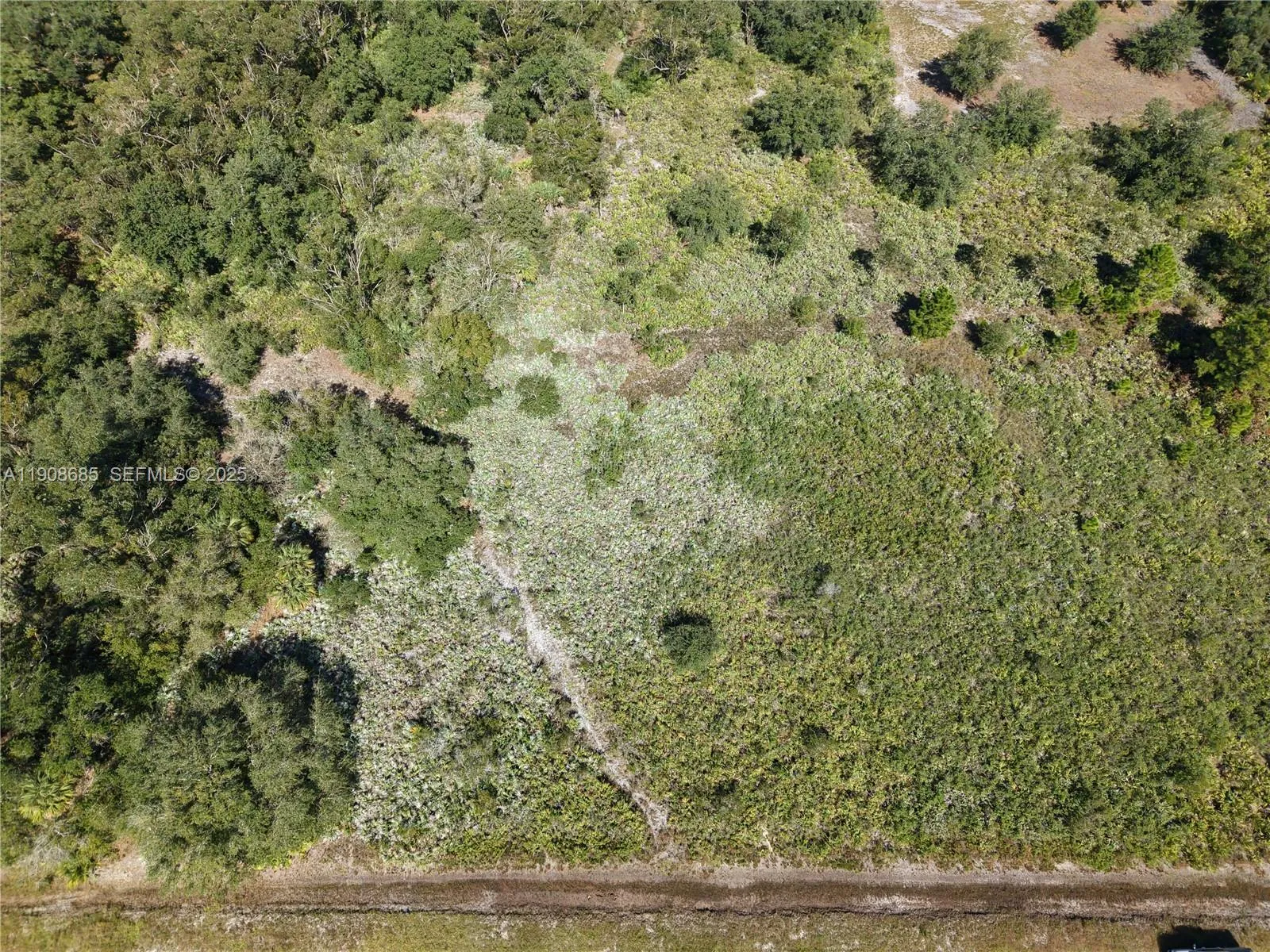 Foto de propiedad en 15527 NW 252nd, Okeechobee, FL 34972 Okeechobee con MLS# 