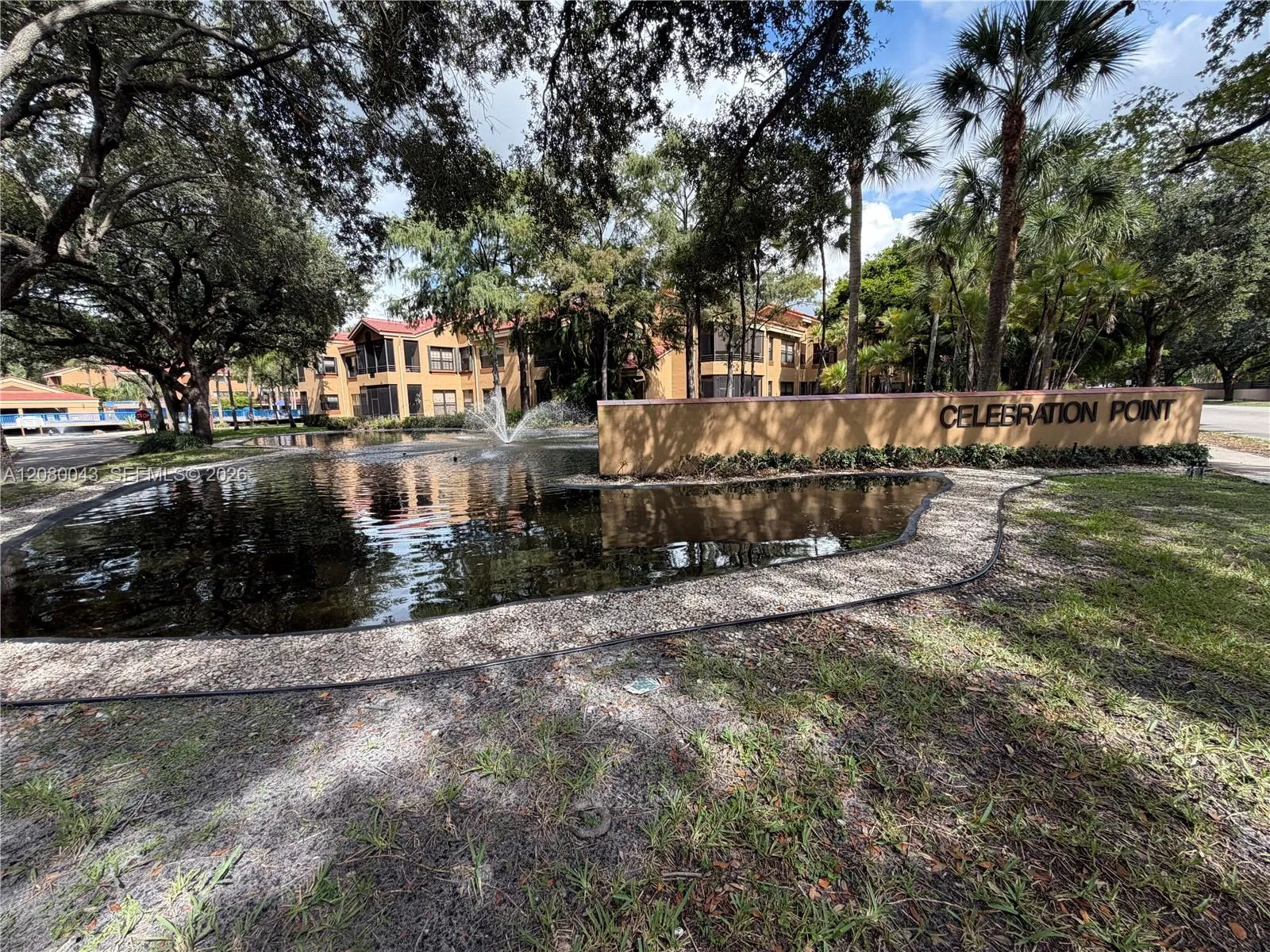 Foto de propiedad en 15535 N Miami Lakeway N 107, Miami Lakes, FL 33014 Miami Lakes con MLS# 