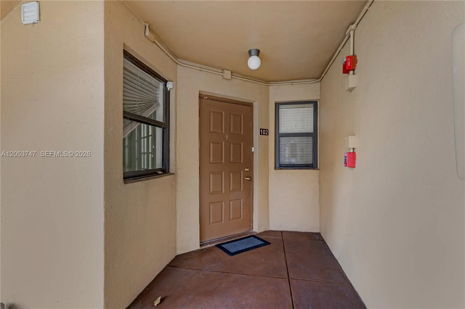Foto de propiedad en 15545 N Miami Lakeway N 102, Miami Lakes, FL 33014 Miami Lakes con MLS# 