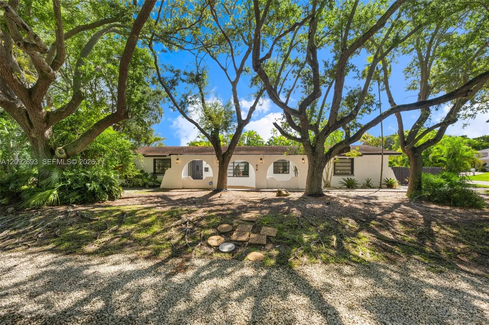 En Venta 15545 SW 78th Place, Palmetto Bay, FL 33157, Palmetto Bay, FL 33157