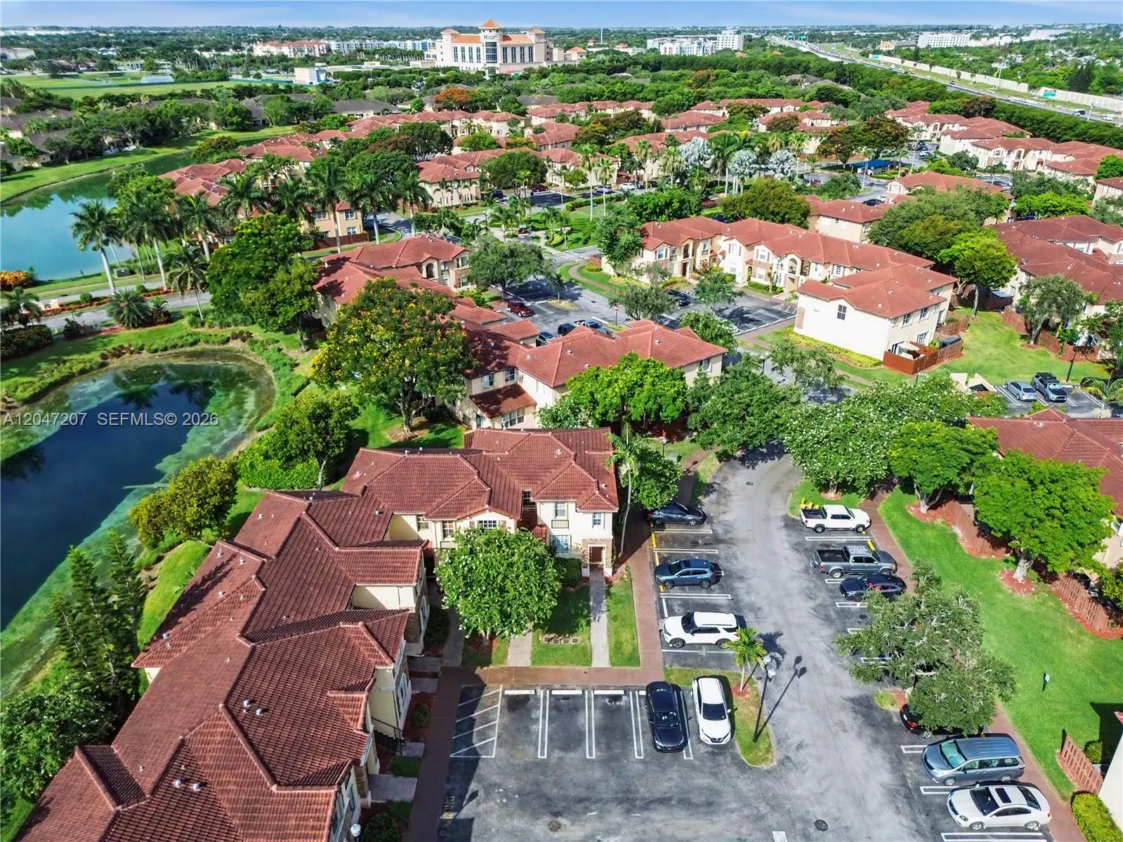Foto de propiedad en 1555 NE 33rd Road 112-2, Homestead, FL 33033 Homestead con MLS# 